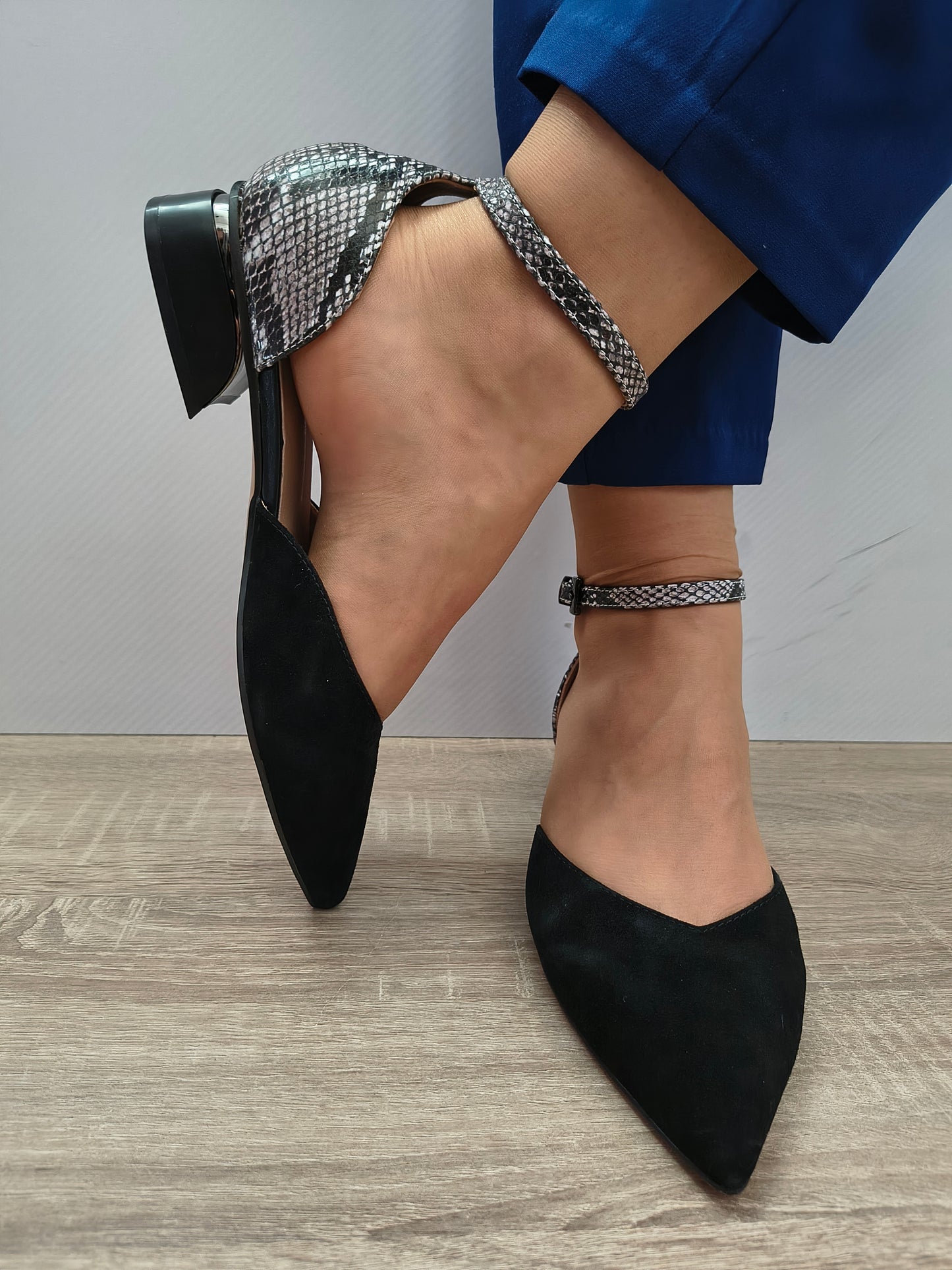 Sandale Elegante Damă Karisma 80006B 01-I Negru Velur/croco - Piele Naturală Întoarsă + Piele Naturală