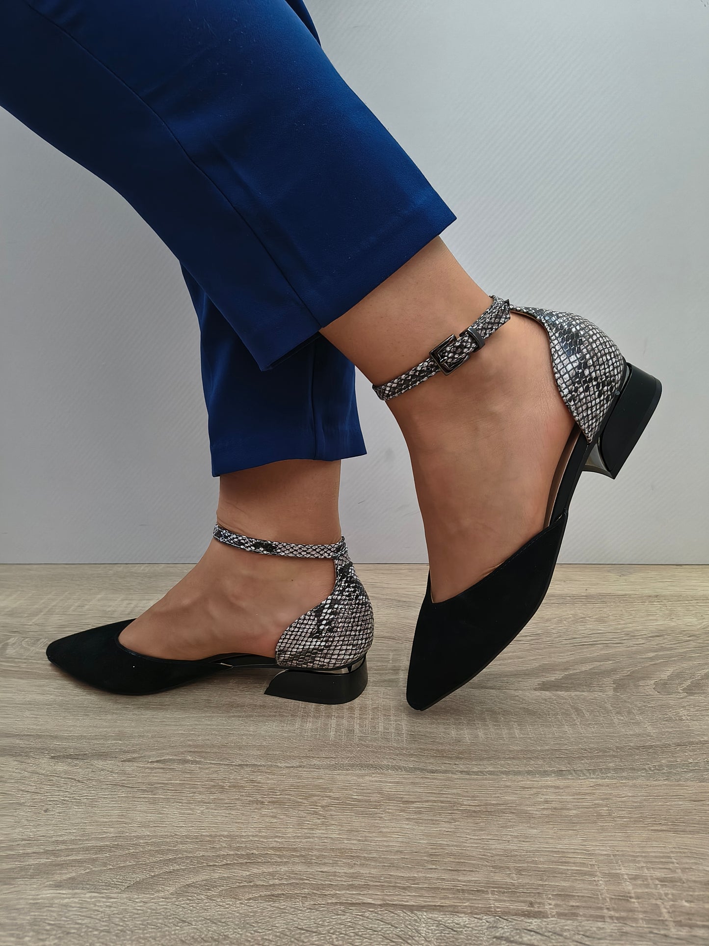 Sandale Elegante Damă Karisma 80006B 01-I Negru Velur/croco - Piele Naturală Întoarsă + Piele Naturală