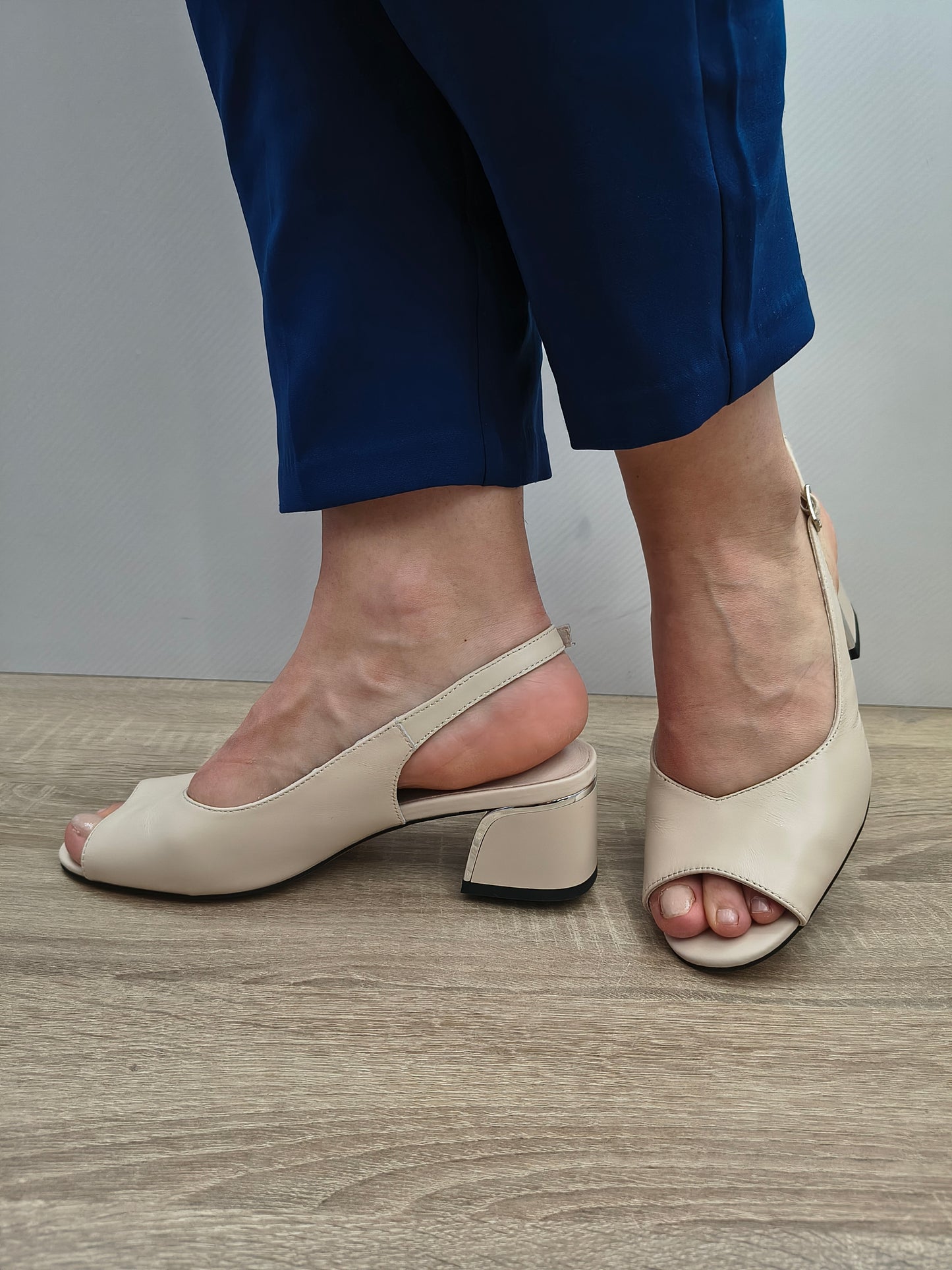 Sandale Elegante Damă Karisma 80002A 52-N Bej - Piele Naturală