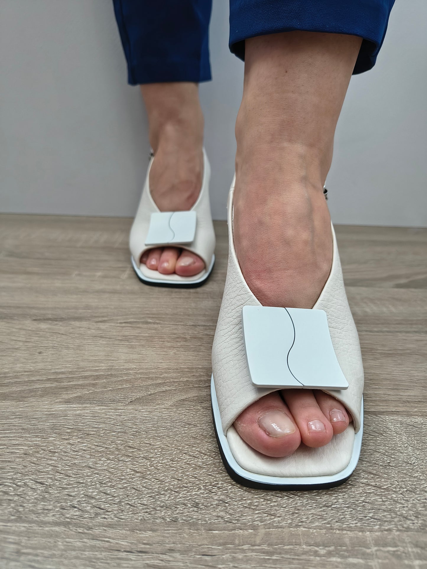 Sandale Elegante Damă Karisma 80004D 13-N Alb - Piele Naturală