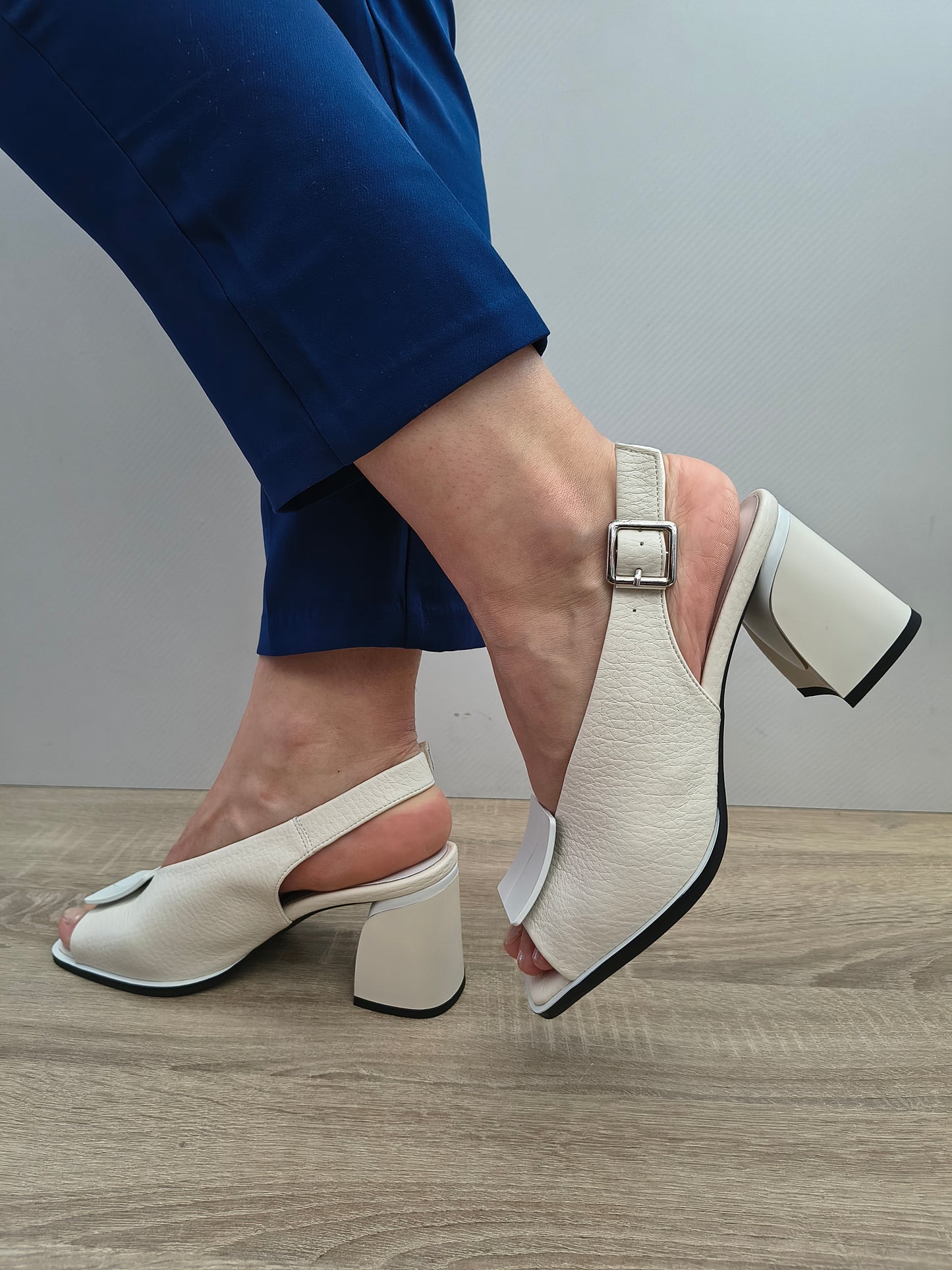 Sandale Elegante Damă Karisma 80004D 13-N Alb - Piele Naturală