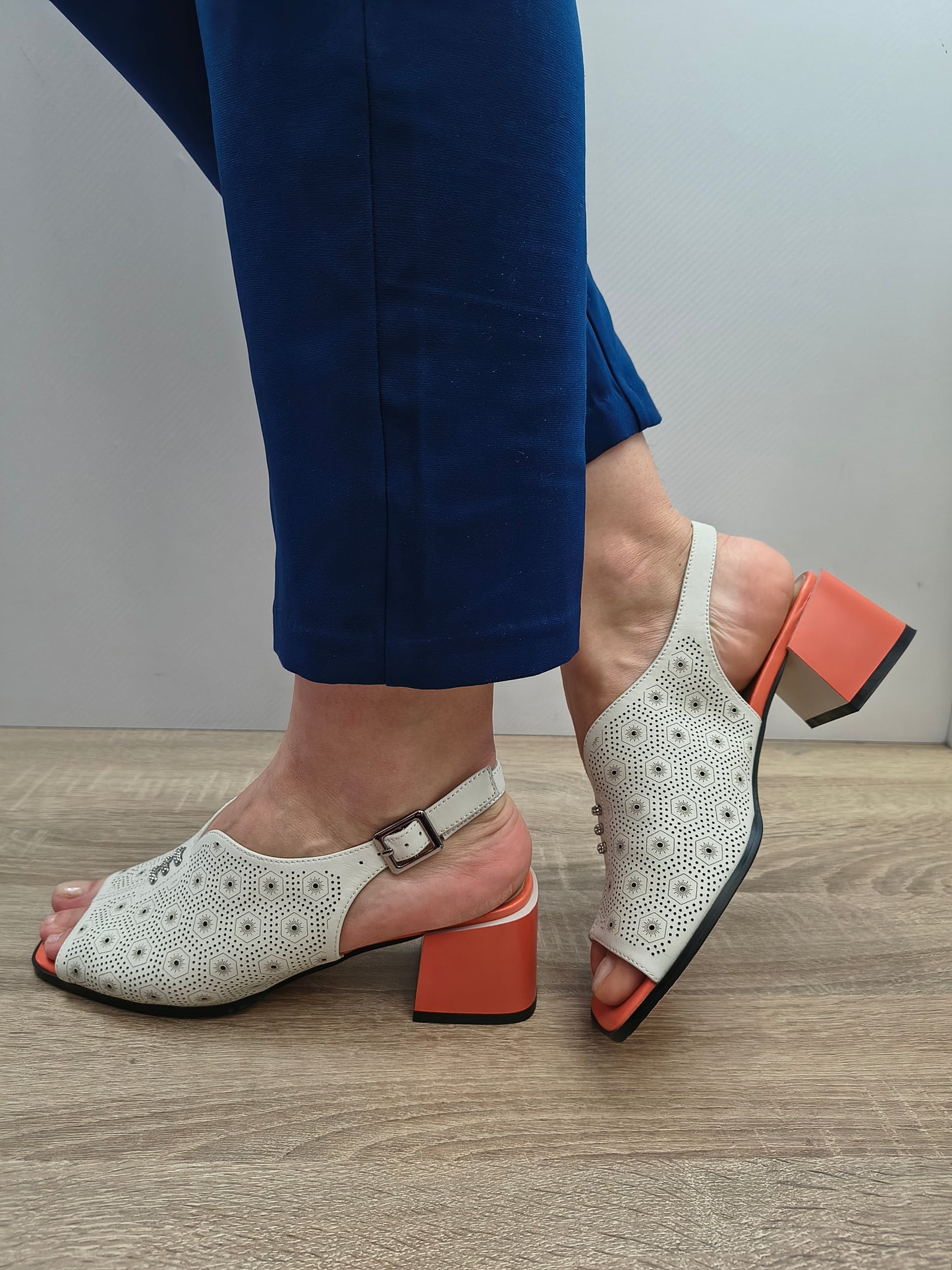 Sandale Elegante Damă Karisma 60021C 52-N Off White/orange - Piele Naturală