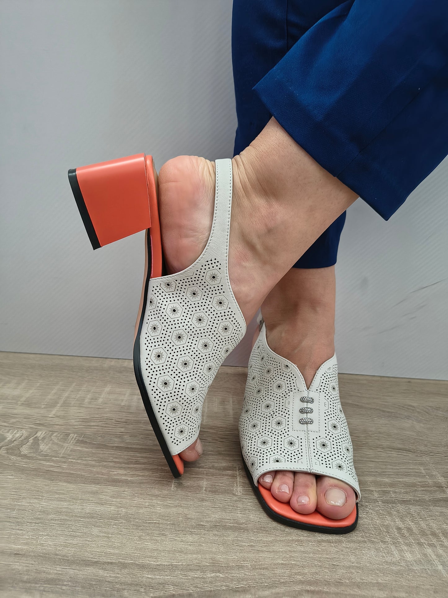 Sandale Elegante Damă Karisma 60021C 52-N Off White/orange - Piele Naturală
