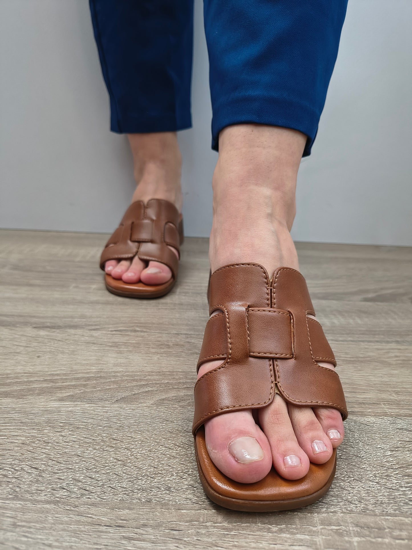 Saboti Casual Damă Jana 27766-46 305 Maro Coniac - Piele Naturală