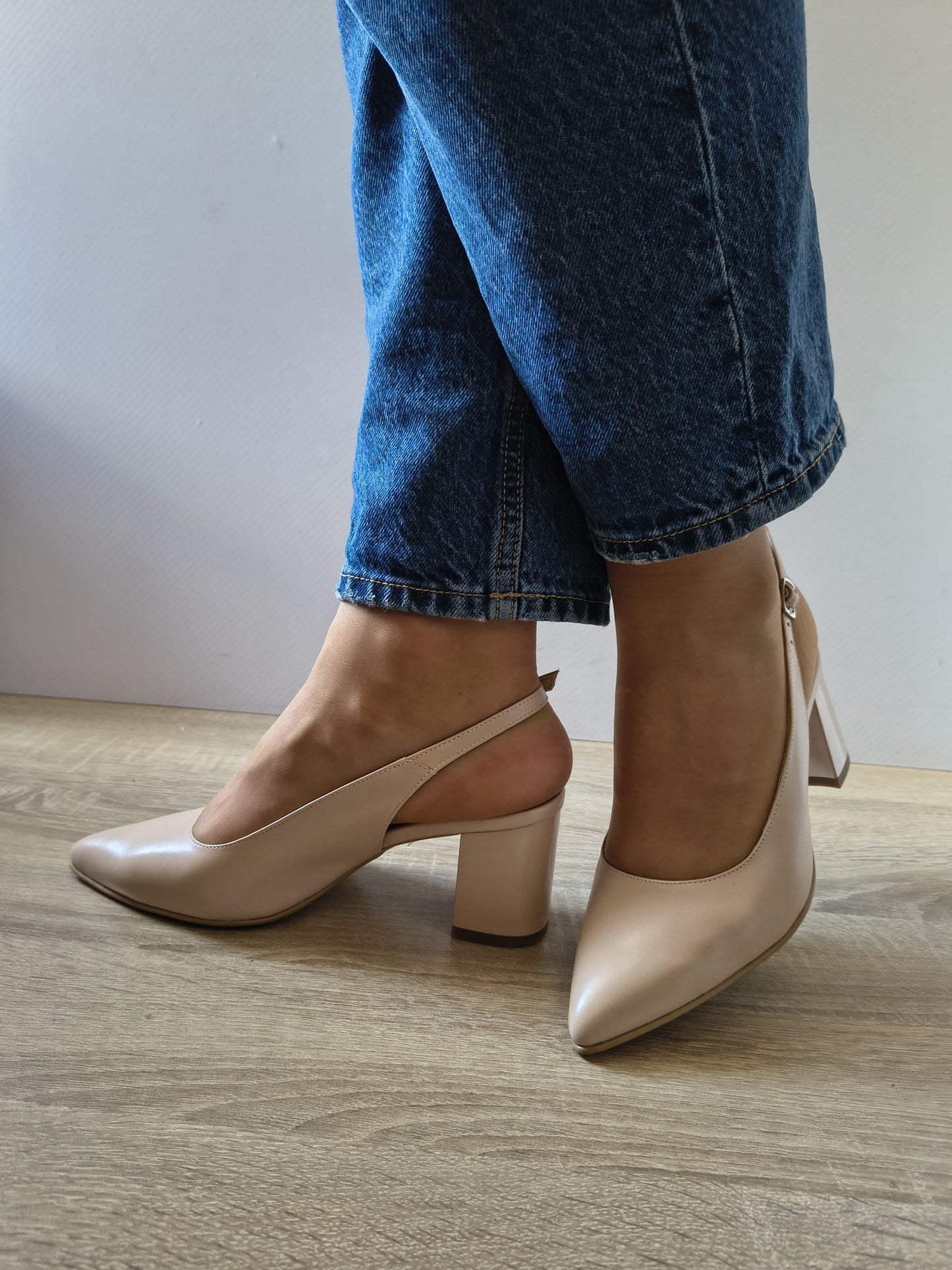 PANTOFI ELEGANȚI DAMĂ ANTONIO 8420 NUDE