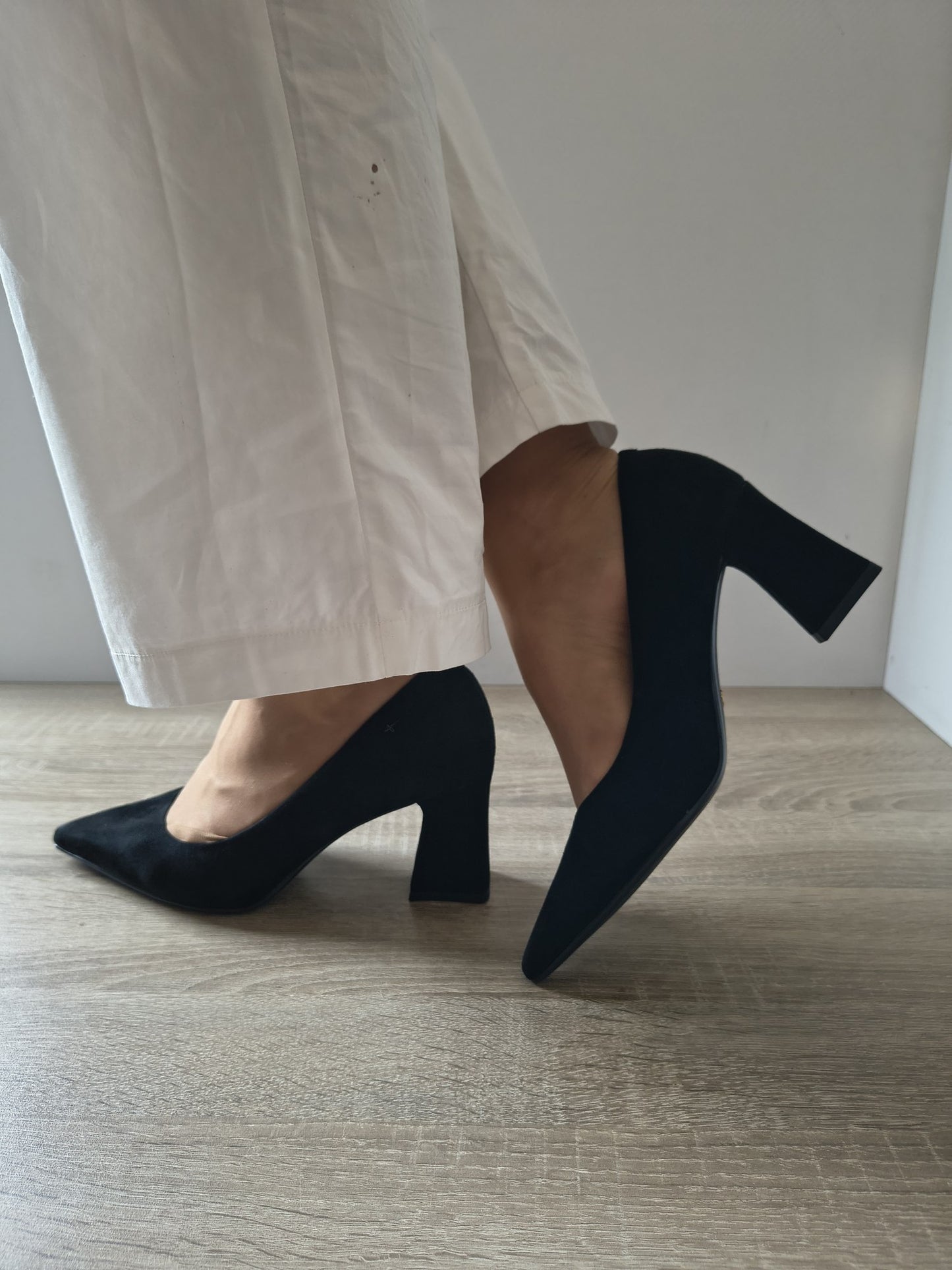 PANTOFI ELEGANȚI DAMĂ TAMARIS 22427-43 001 NEGRI VELUR