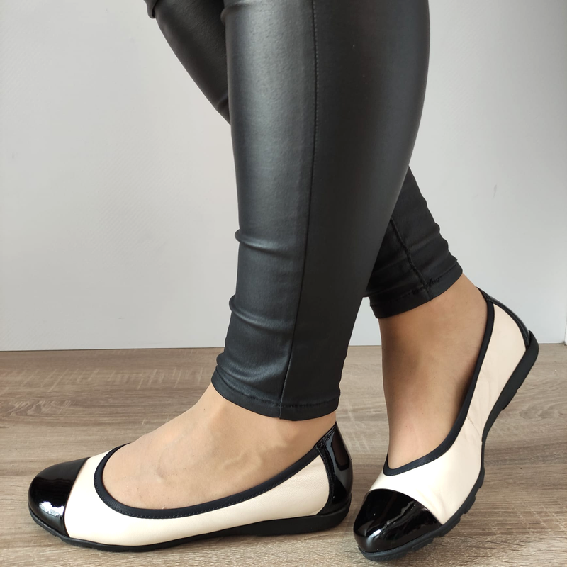 PANTOFI CASUAL DAMA CAPRICE 22152-28 BEJ + NEGRU LAC - imagine 2