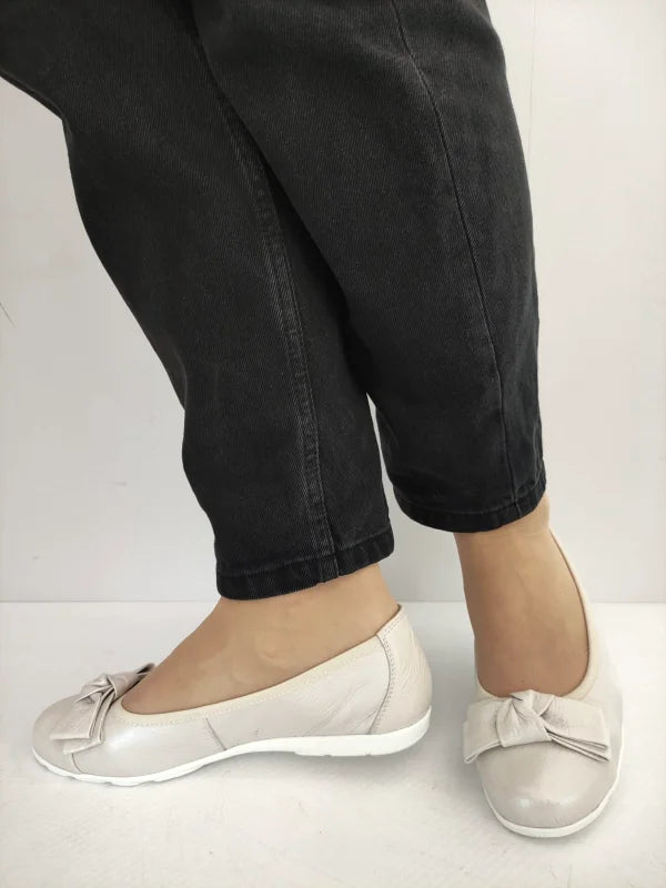 PANTOFI CASUAL DAMA CAPRICE 22153-42 BEJ PERLAT - imagine 2