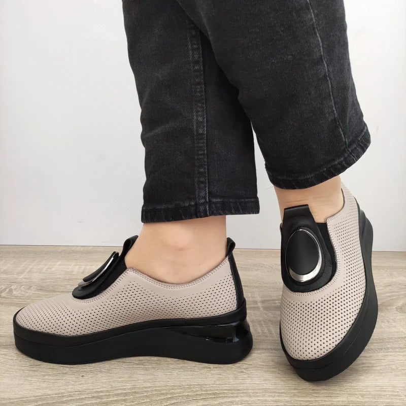 PANTOFI CASUAL DAMA DOGATI 2450-Z BEJ CU NEGRU - imagine 2
