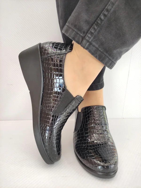 PANTOFI CASUAL DAMA KARISMA 60017B 01-O NEGRI CROCO - imagine 3