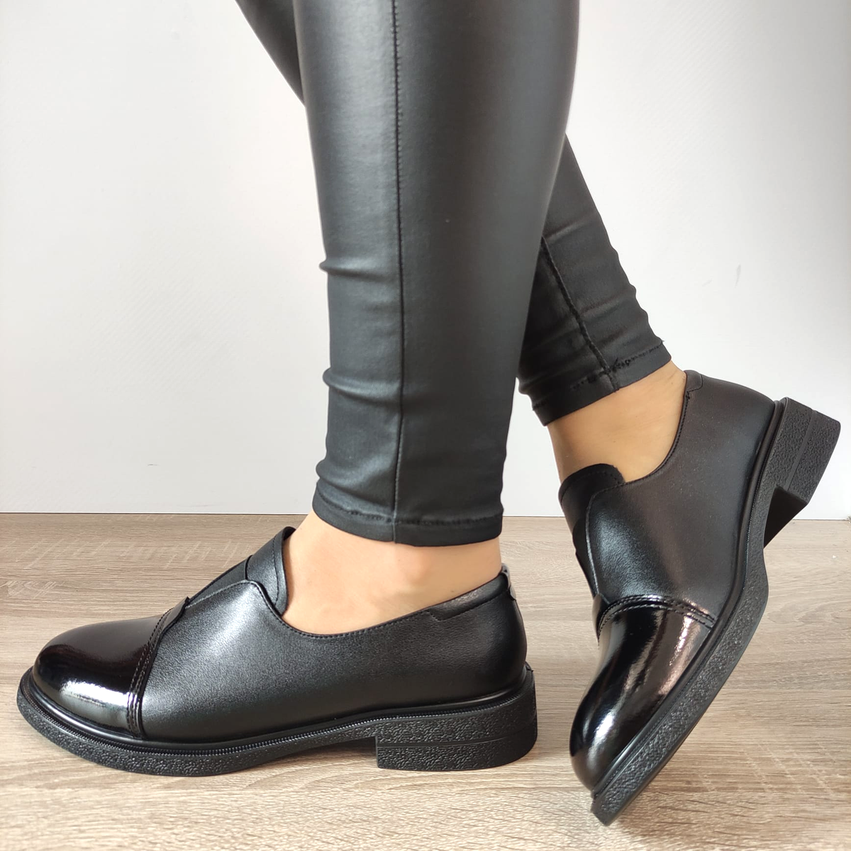 PANTOFI CASUAL DAMA PASS 540004 01-N NEGRI + LAC - imagine 2