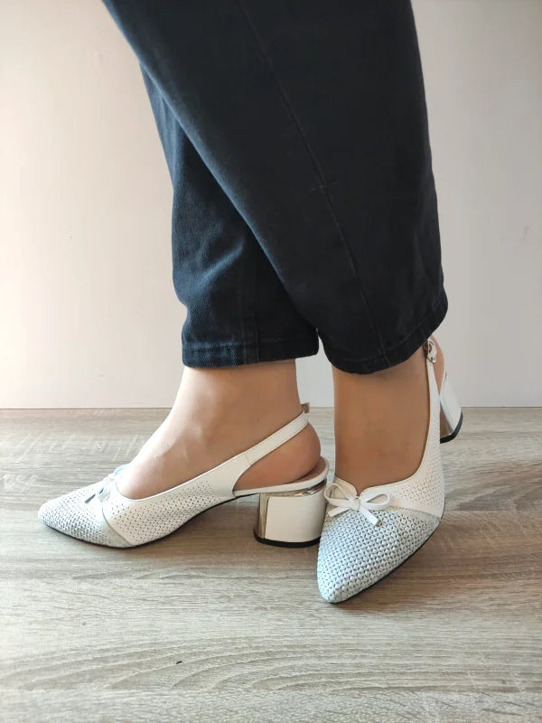 PANTOFI CASUAL DECUPATI DAMA DOGATI 049 563 ALBI CU ARGINTIU