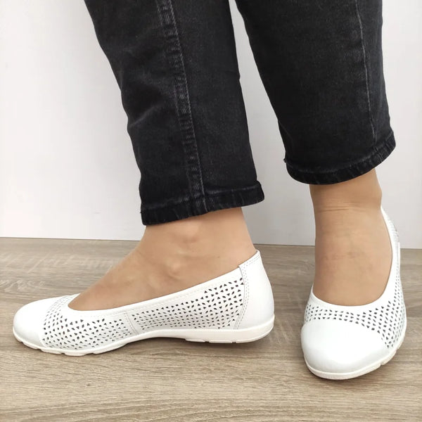 PANTOFI CASUAL PERFORATI DAMA CAPRICE 22151-42 ALBI - imagine 3