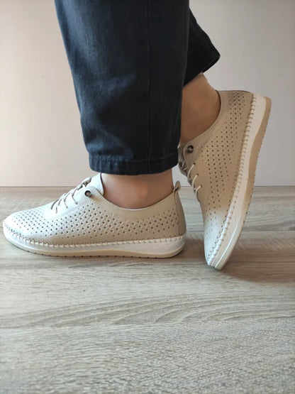 PANTOFI CASUAL PERFORATI DAMA CASPIAN 1800 BEJ