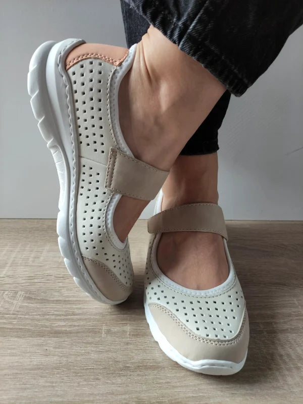 PANTOFI CASUAL PERFORATI DAMA RIEKER L32B5-81 CREM
