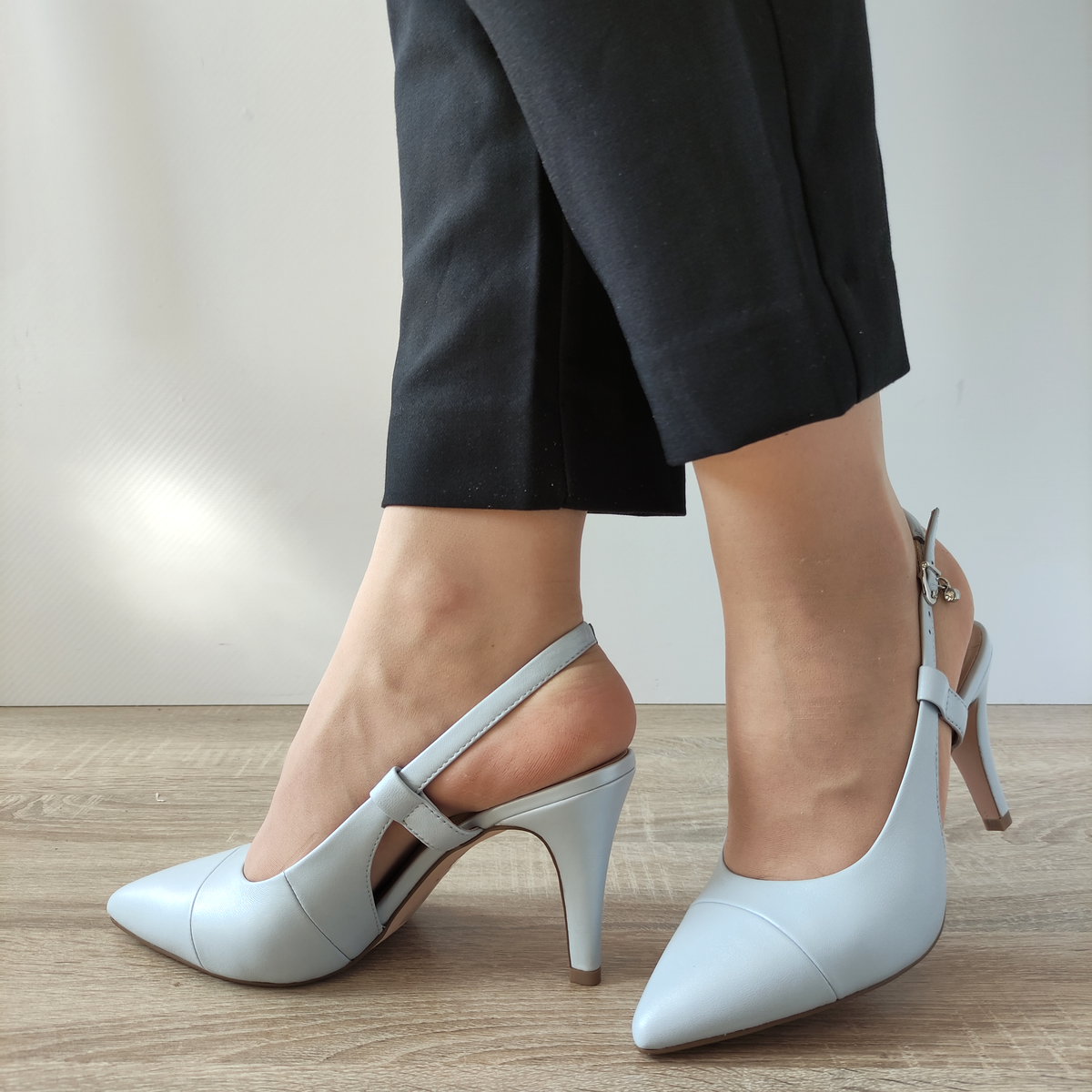 PANTOFI DECUPATI DAMA CAPRICE 29600-42 BLEU DESCHIS - imagine 2