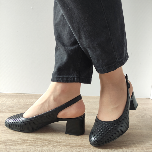 PANTOFI DECUPATI TAMARIS 89501-42 NEGRI