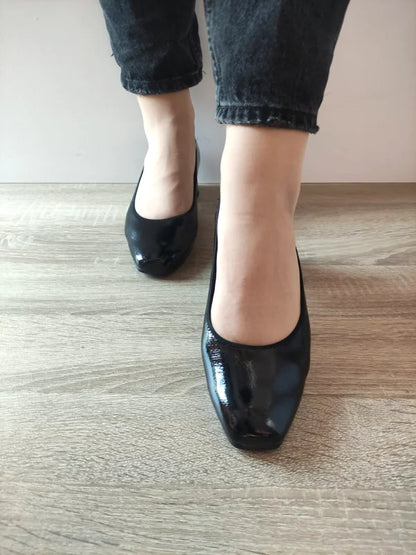 PANTOFI ELEGANTI DAMA CAPRICE 22303-43 NEGRI LAC
