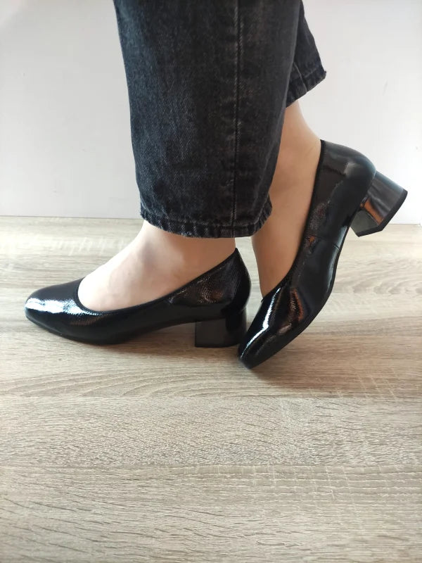 PANTOFI ELEGANTI DAMA CAPRICE 22303-43 NEGRI LAC - imagine 2