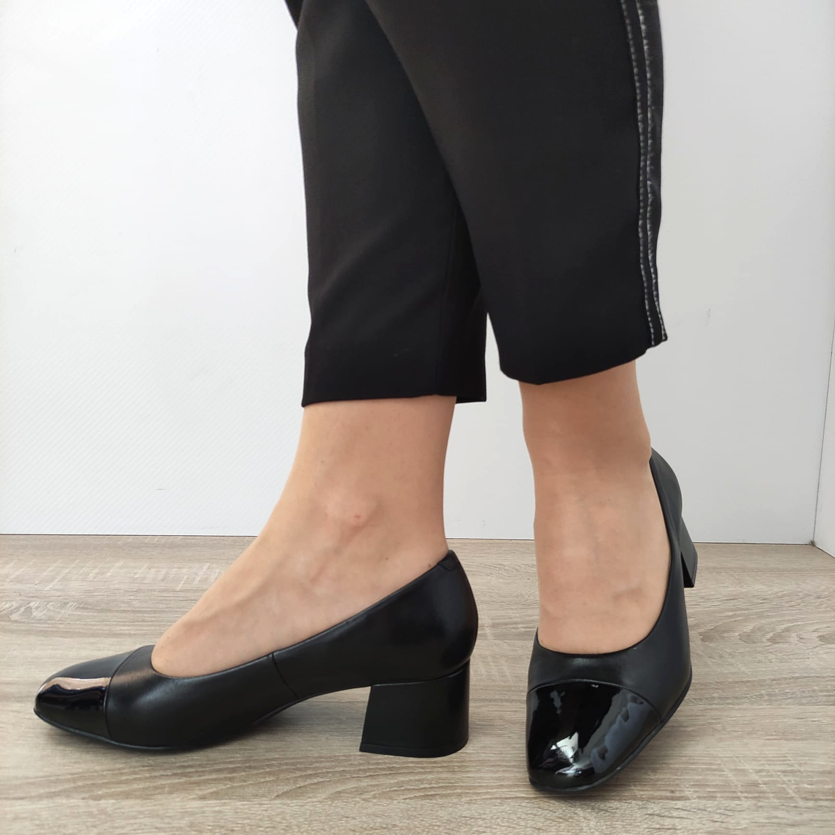 PANTOFI ELEGANTI DAMA CAPRICE 22305-42 NEGRI - imagine 3