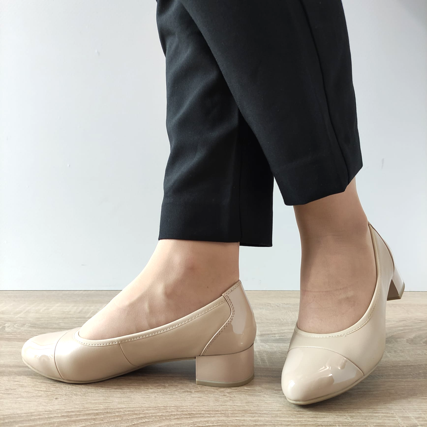 PANTOFI ELEGANTI DAMA CAPRICE 22500-42 BEJ + LAC