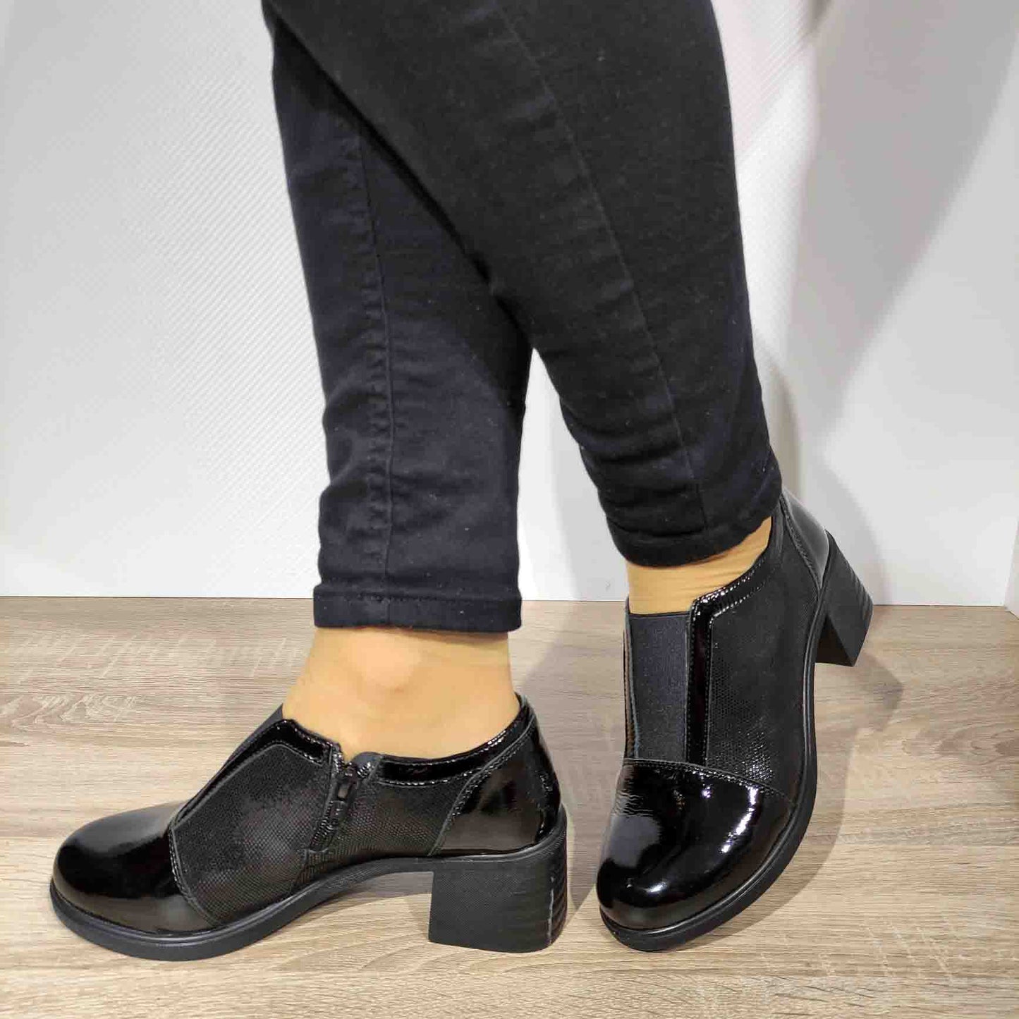 PANTOFI ELEGANTI DAMA COBRA 60 NEGRI
