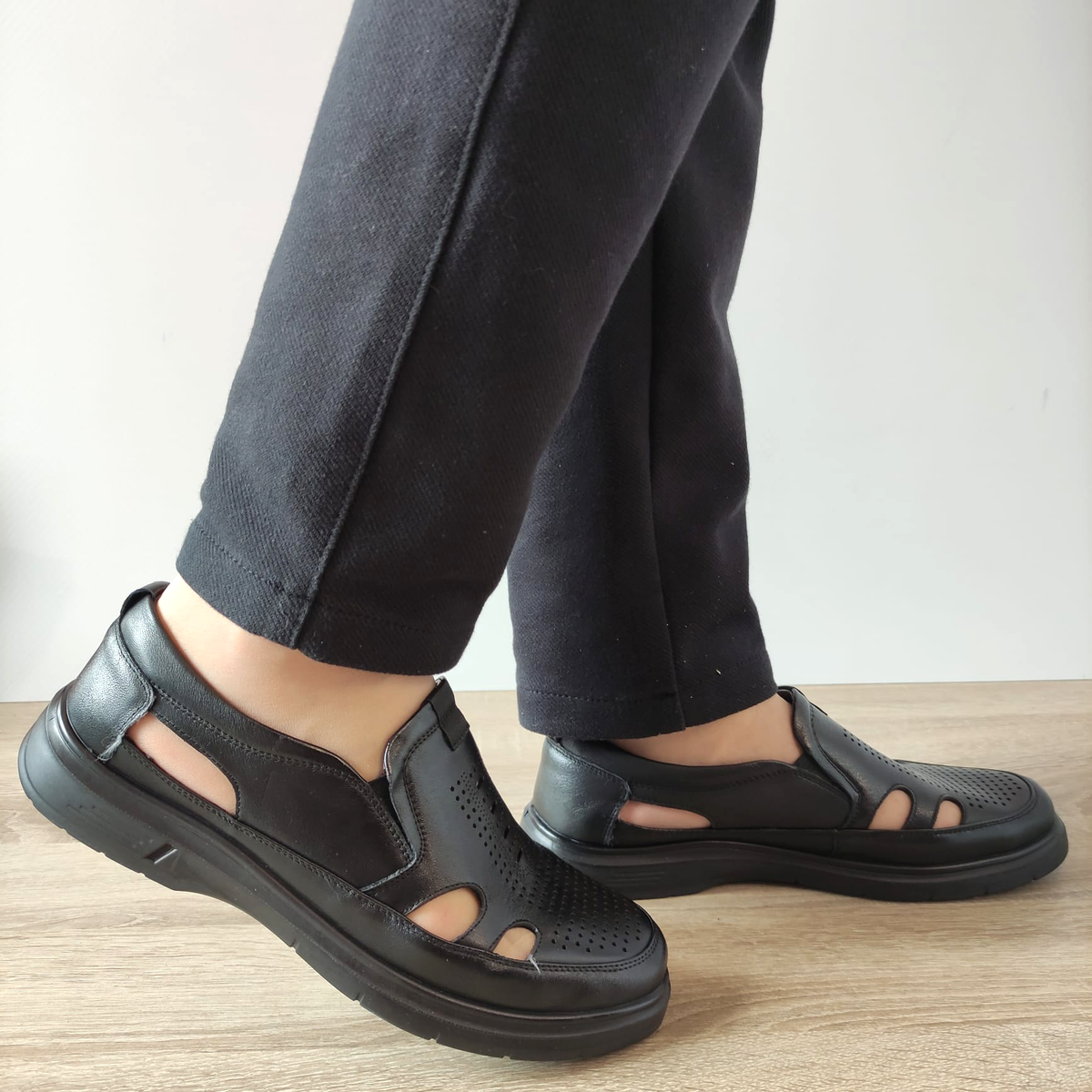 PANTOFI PERFORATI BARBATI MELS 883L99 NEGRI.jpg - imagine 2