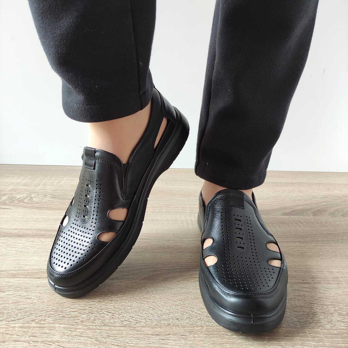 PANTOFI PERFORATI BARBATI MELS 883L99 NEGRI.jpg - imagine 4