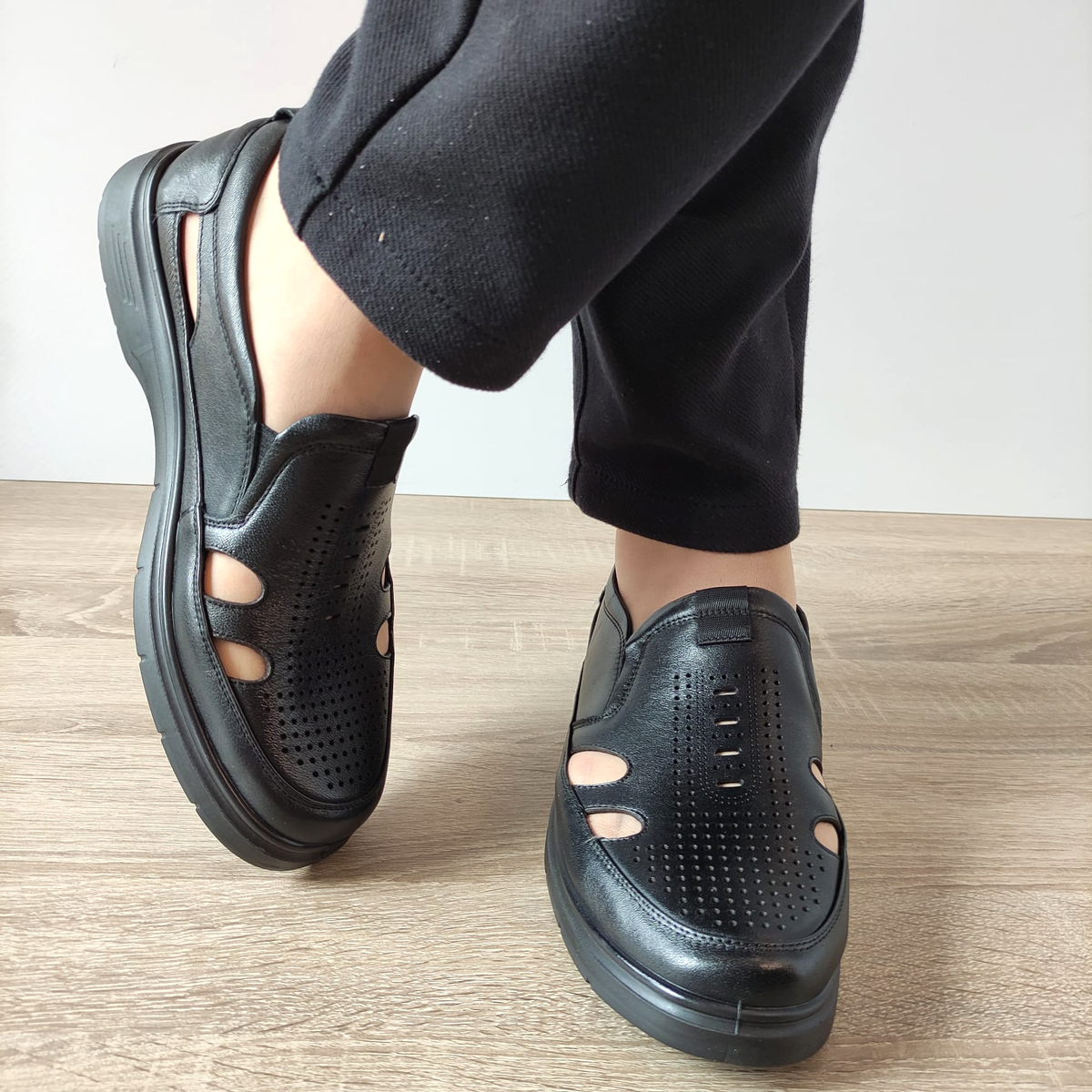 PANTOFI PERFORATI BARBATI MELS 883L99 NEGRI.jpg - imagine 6