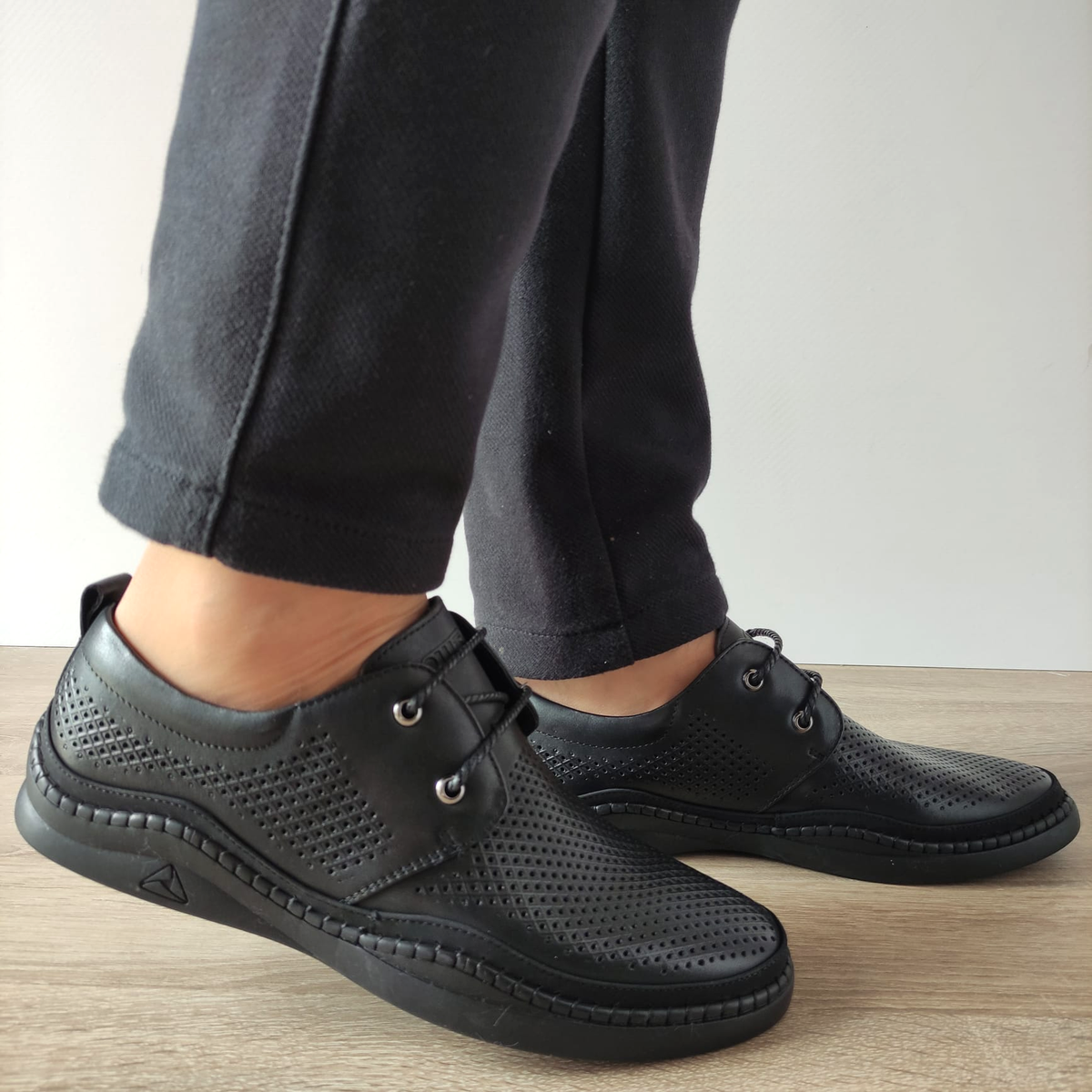 PANTOFI PERFORATI BARBATI OTTER 64000A 01-N NEGRI - imagine 2