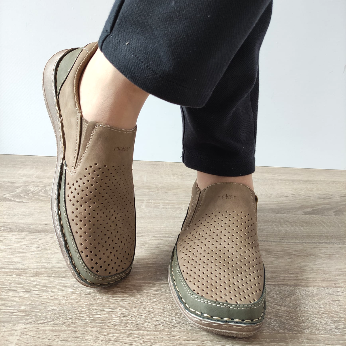 PANTOFI PERFORATI BARBATI RIEKER 03079-64 BEJ - imagine 6