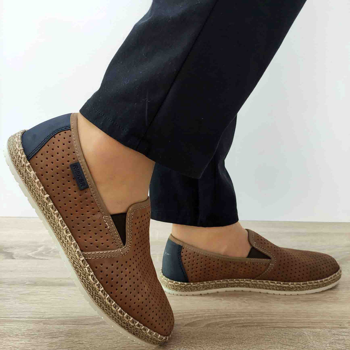 PANTOFI PERFORATI CASUAL BARBATI RIEKER B5278-24 MARO - imagine 5