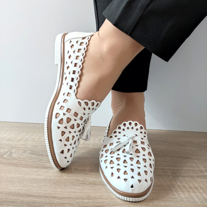 PANTOFI PERFORATI DAMA DOGATI 105-08 ALBI