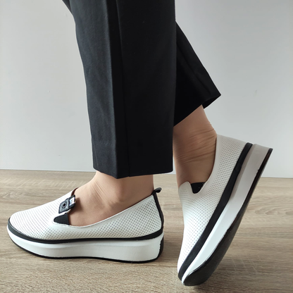 PANTOFI PERFORATI DAMA DOGATI 444 ALBI