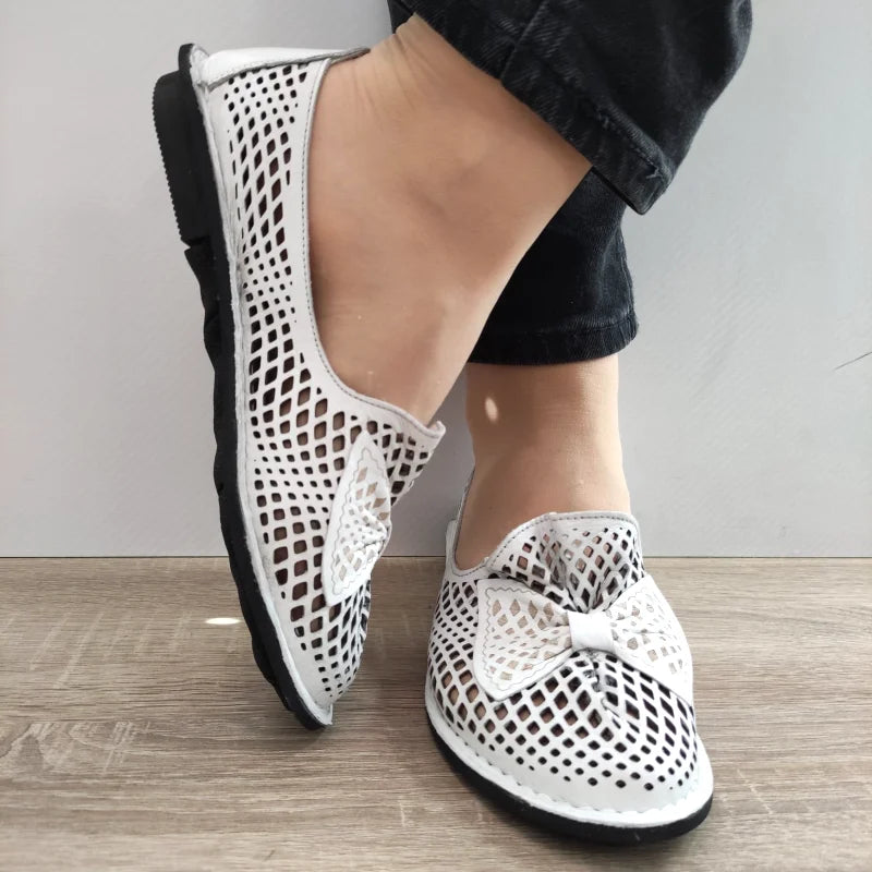 PANTOFI PERFORATI DAMA DOGATI 6670-02 ALBI - imagine 5