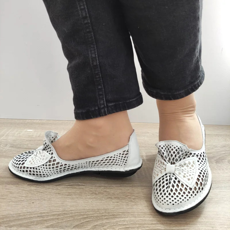 PANTOFI PERFORATI DAMA DOGATI 6670-02 ALBI - imagine 3