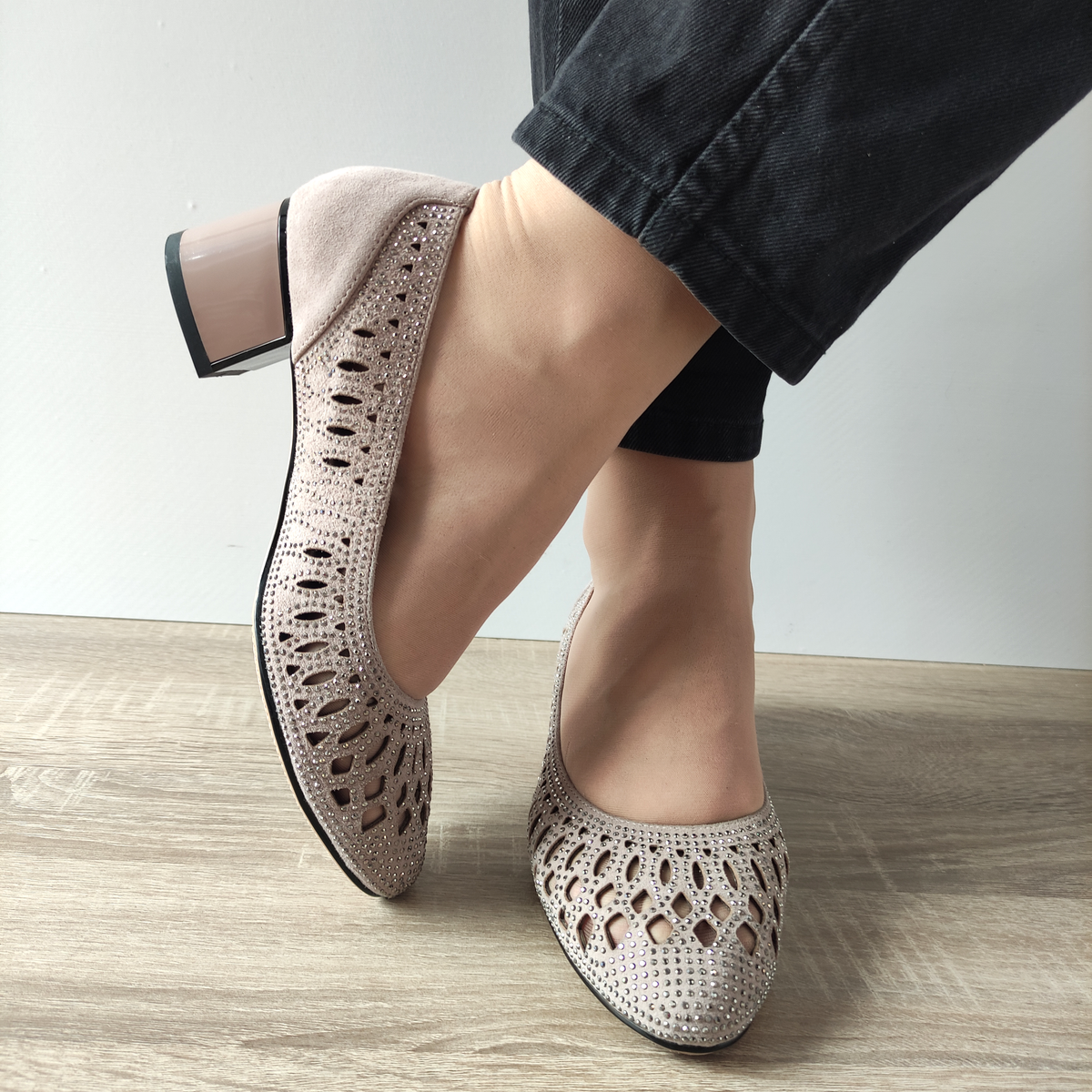 PANTOFI PERFORATI DAMA EPICA 40023B 14-I ROZ NUDE VELUR - imagine 5