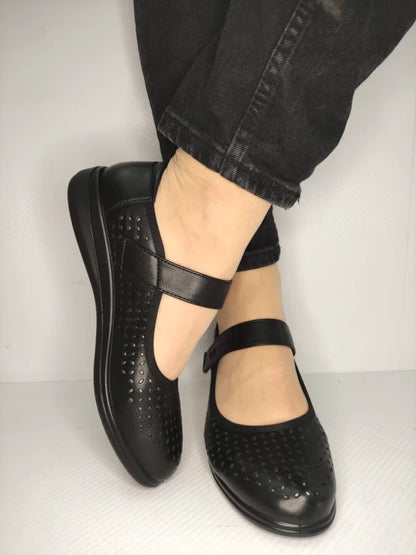 PANTOFI PERFORATI DAMA KARISMA 60020A 01-N NEGRI