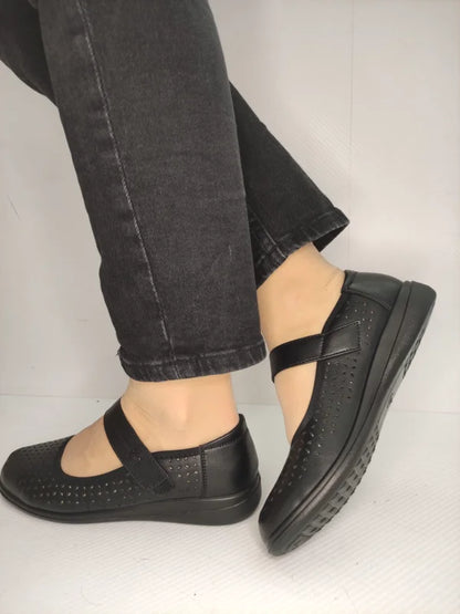 PANTOFI PERFORATI DAMA KARISMA 60020A 01-N NEGRI