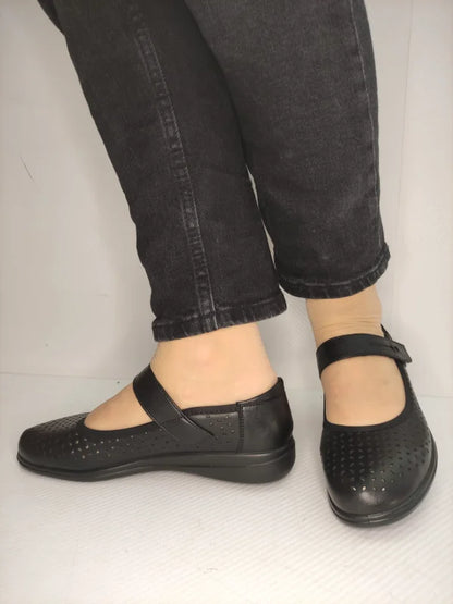 PANTOFI PERFORATI DAMA KARISMA 60020A 01-N NEGRI