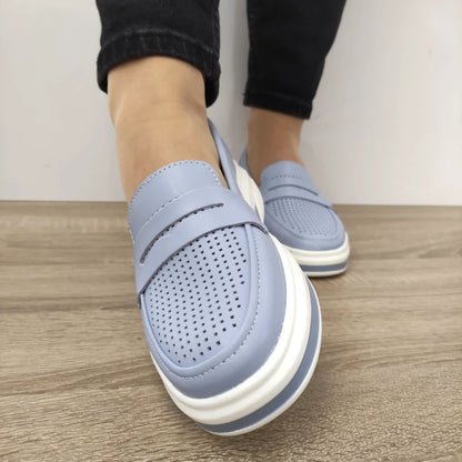 PANTOFI PERFORATI DAMA MARIA CONTI B929724 BLEU