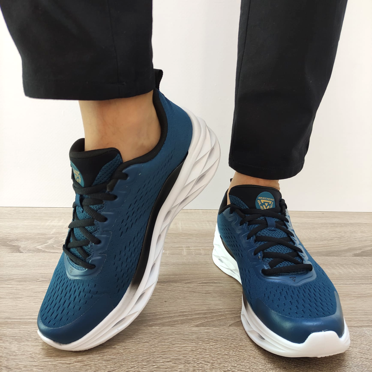 PANTOFI SPORT BARBATI SKECHERS 232634 TLBK - imagine 6