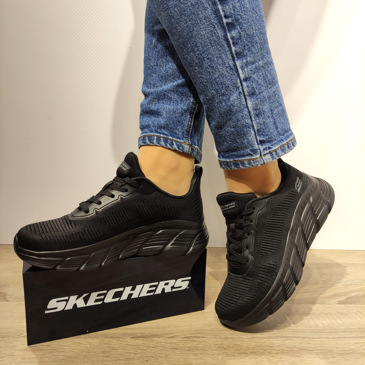 PANTOFI SPORT DAMA SKECHERS 117385 BBK