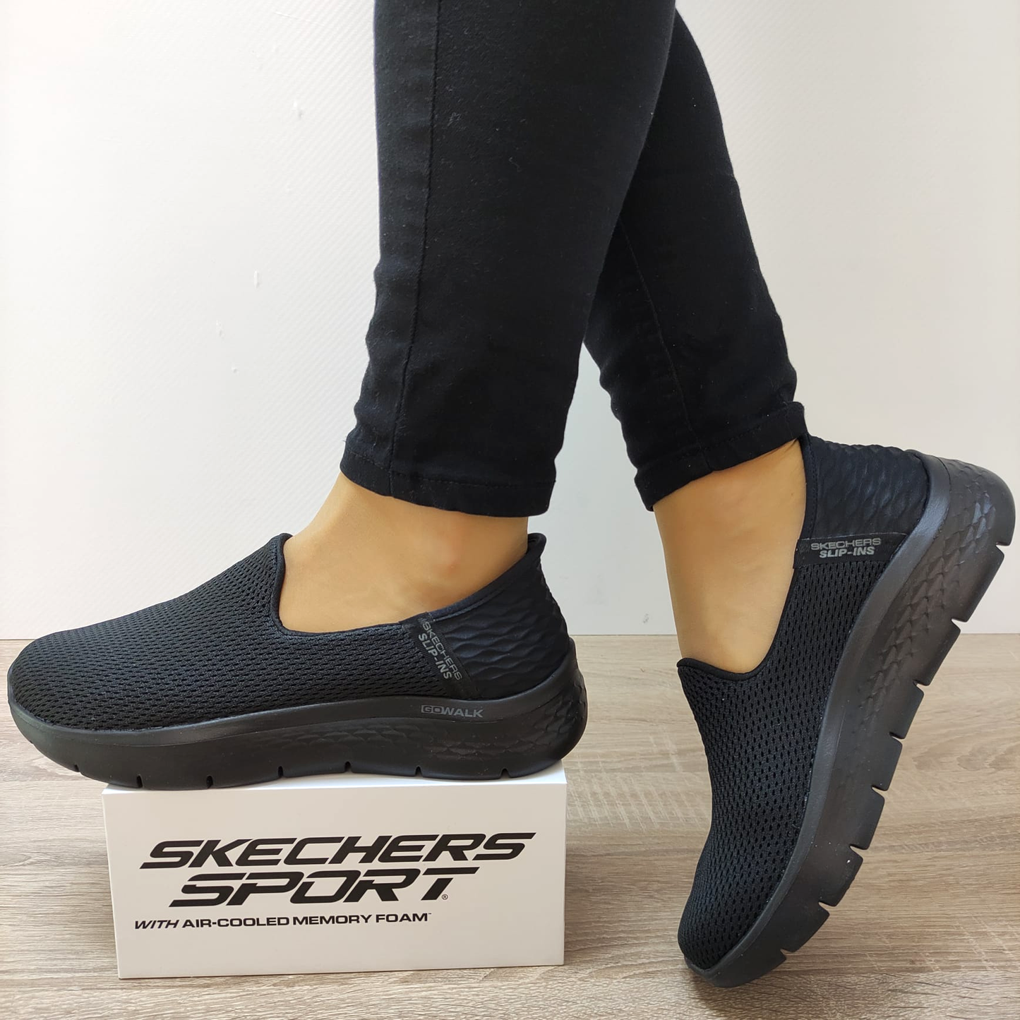 PANTOFI SPORT DAMA SKECHERS 124963 BBK