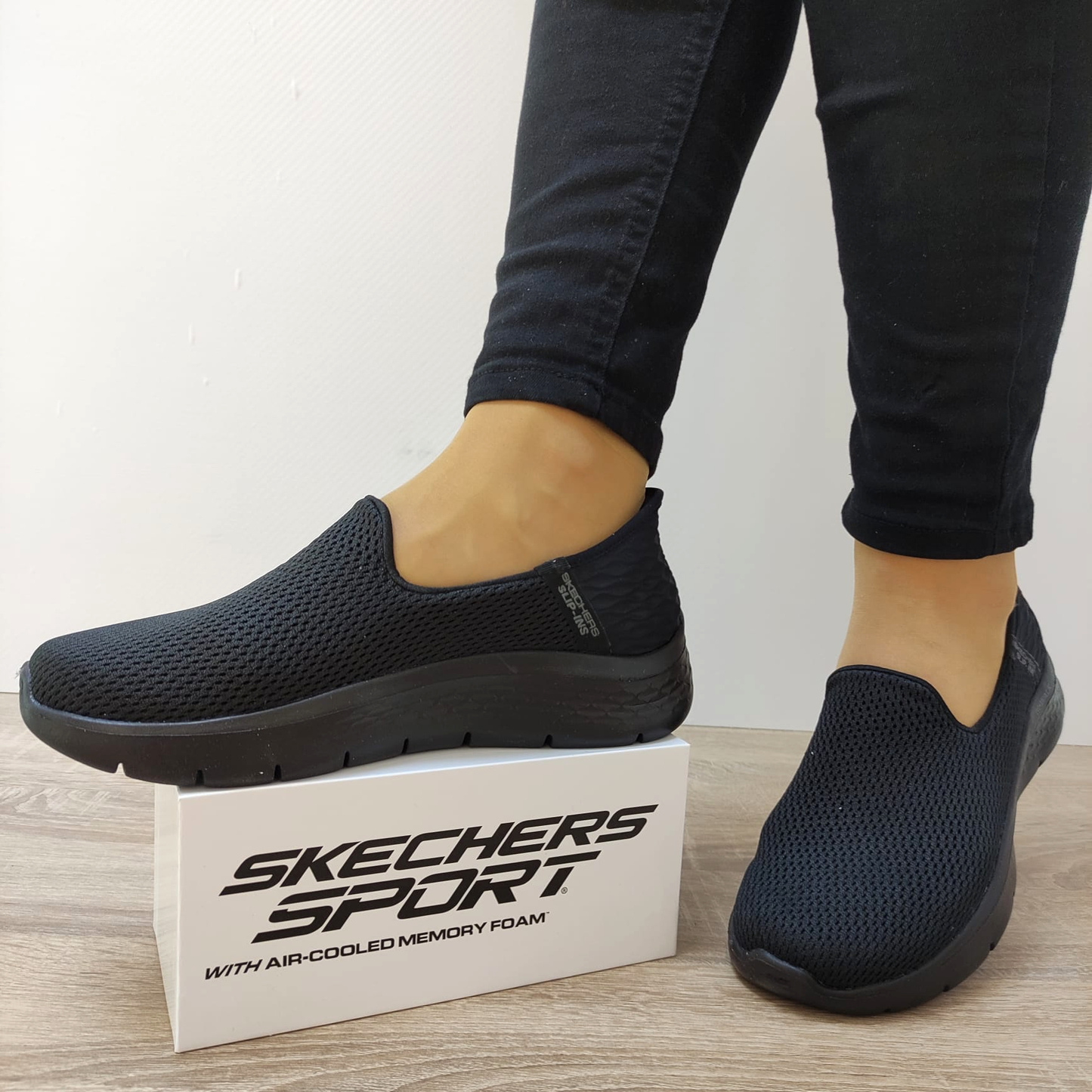 PANTOFI SPORT DAMA SKECHERS 124963 BBK