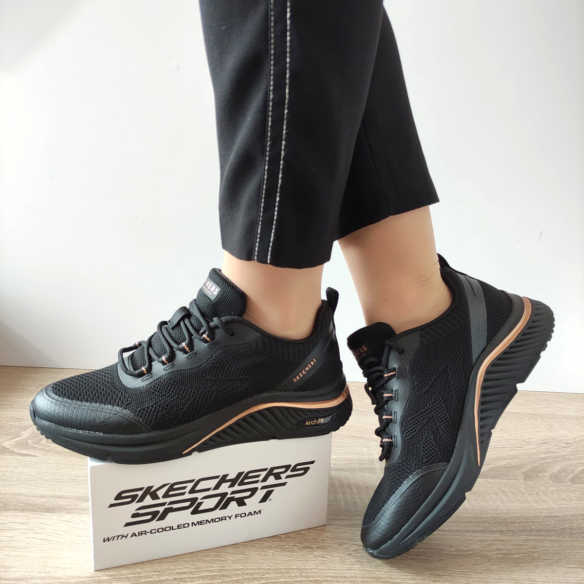 PANTOFI SPORT DAMA SKECHERS 155567 BBK - imagine 2