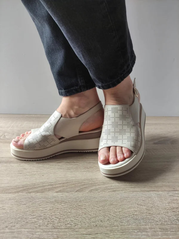 SANDALE CASUAL DAMA FORMAZIONE 50096 CREM