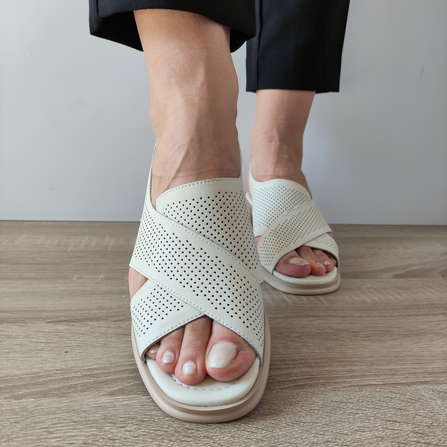 SANDALE CASUAL DAMA PASS 40004B 52-N CREM