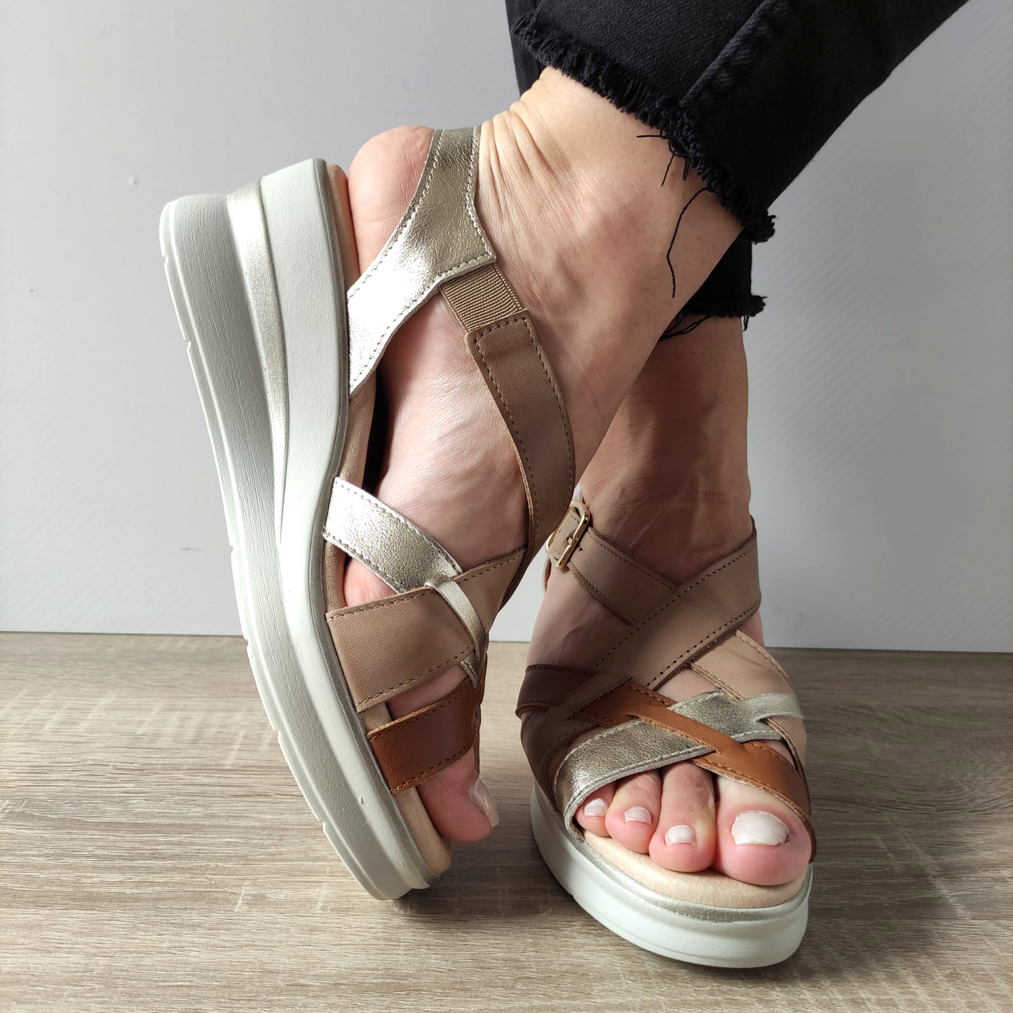 SANDALE CASUAL DAMA PITILLOS 5614 BEJ + MARO + AURII
