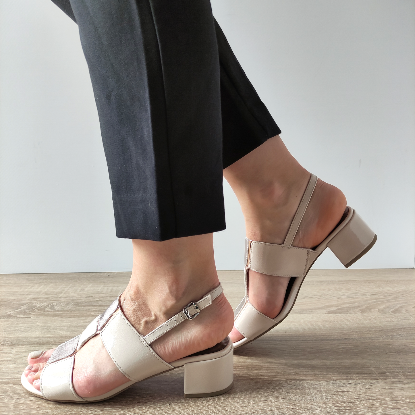 SANDALE ELEGANTE DAMA MARCO TOZZI 28204-42 NUDE LAC